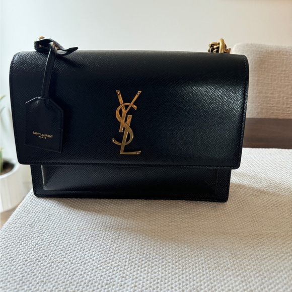 ⭐️SOLD⭐️Saint Laurent Medium Sunset Bag. Calf leather exterior. - Picture 7 of 7